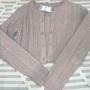 NWT UO Cropped Cable Knit Sweater